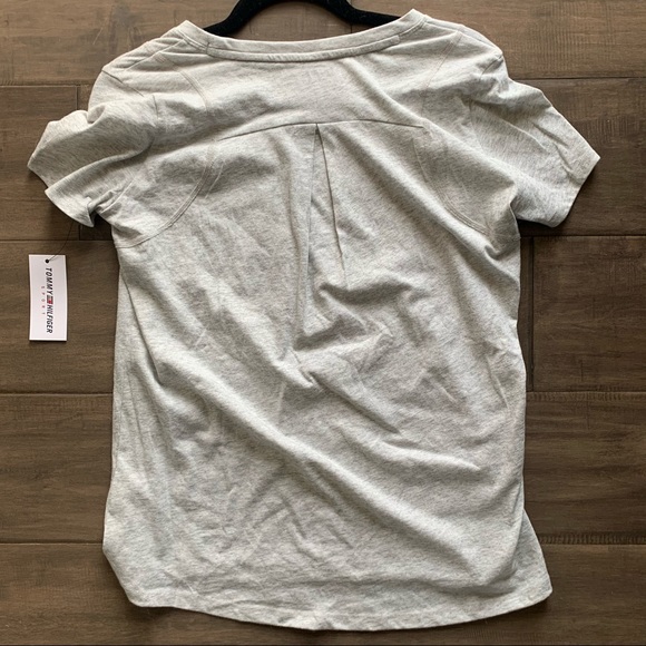 NWT Tommy Hilfiger workout top - Picture 2 of 4